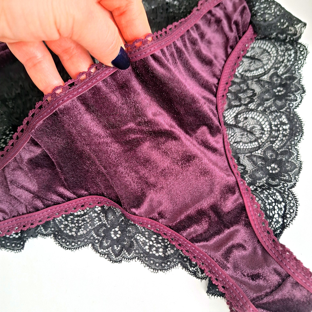 ست سوتین شورت  مخمل