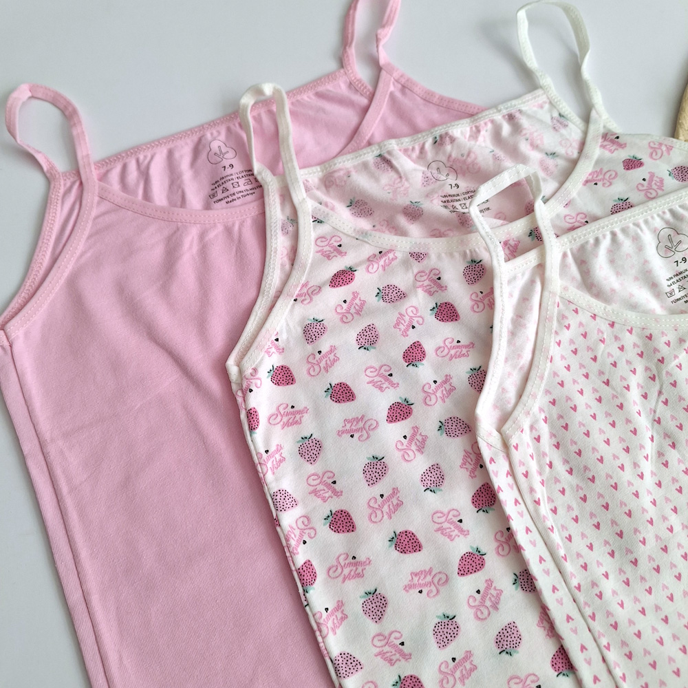 تاپ دخترانه طرح توت فرنگی