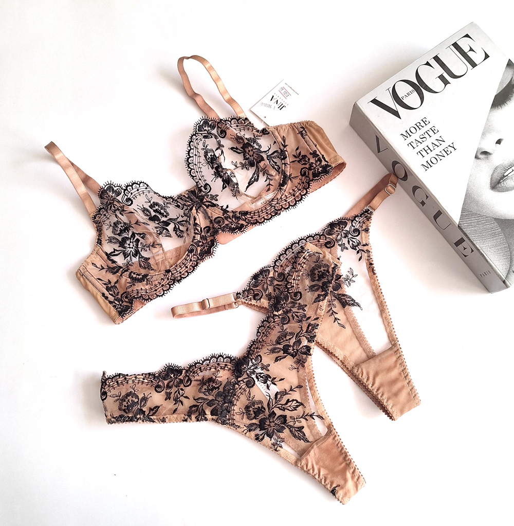 ست سوتین شورت فانتزی