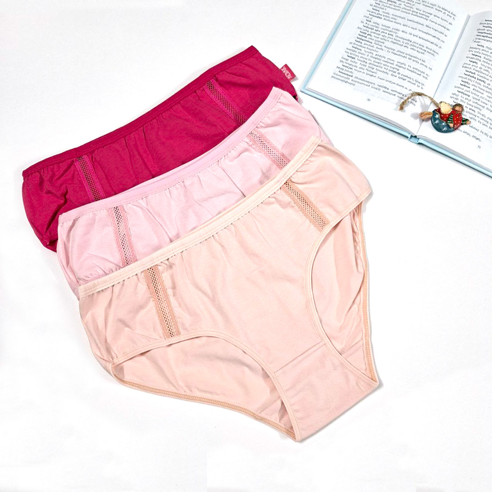 شورت ژوردار نخی