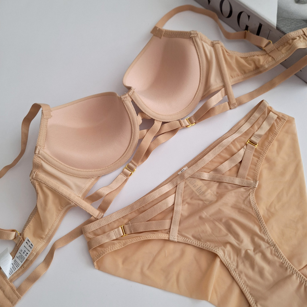 ست سوتین شورت اروپایی